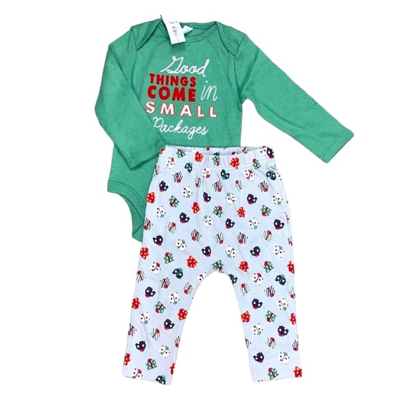 NWT Old Navy Christmas Bodysuit Matching Set 12-18 - Picture 1 of 9